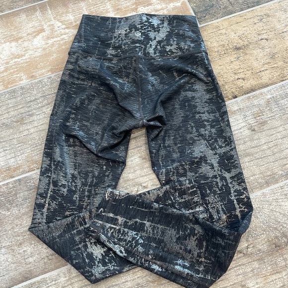 Lululemon Wunder Under Hi-Rise Tight Brindle Foil Size 4 Gray Silver Luxtreme - Picture 4 of 7